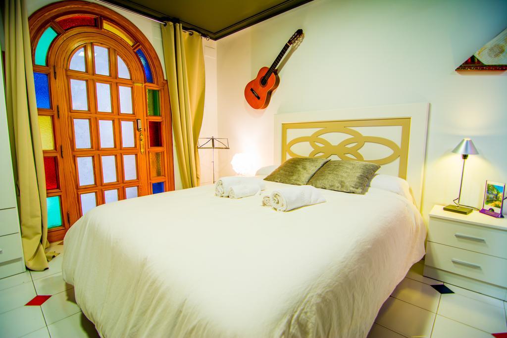 16:9 Los Molinos Suites Альмерия Номер фото